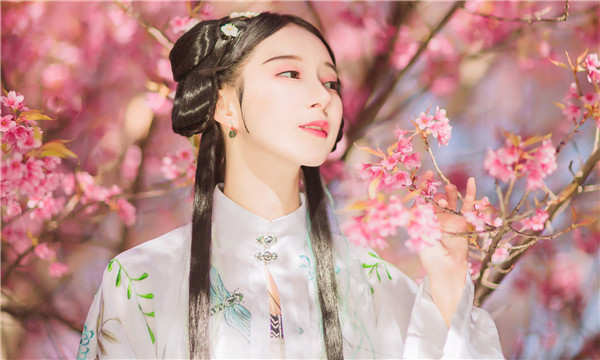 武鸣供卵试管婴儿：助您实现家庭梦想的科学方案